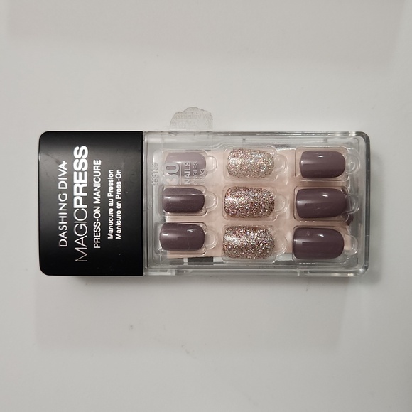 Press On Nails (Dashing Diva & imPRESS) - Picture 4 of 5